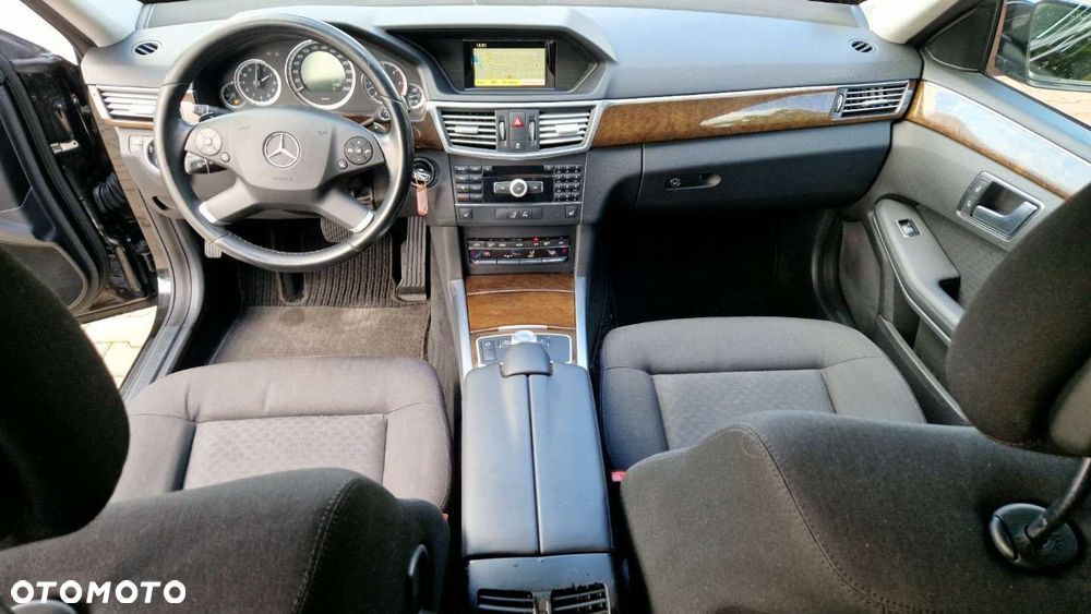 Mercedes-Benz Klasa E - 15