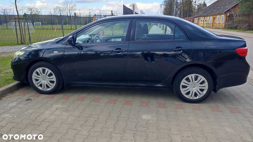 Toyota Corolla 1.6 VVT-i Luna - 3