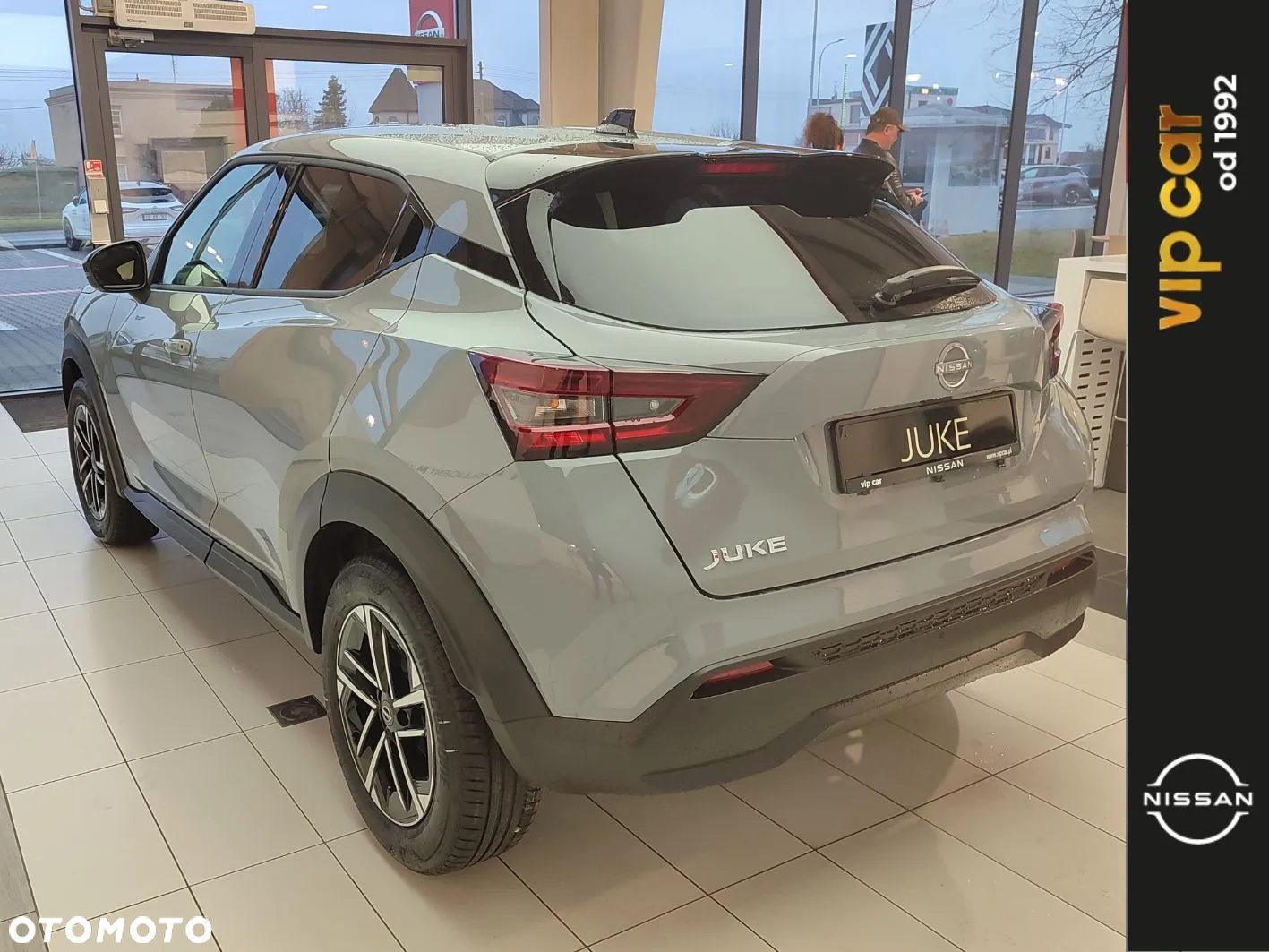 Nissan Juke 1.0 DIG-T N-Connecta DCT - 2