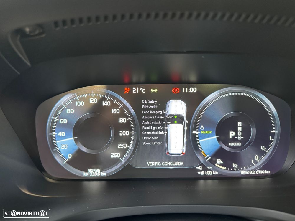 Volvo V60 2.0 T6 AWD TE R-Design - 35