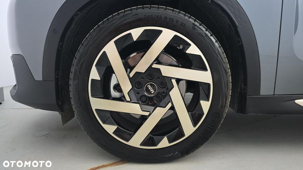 MINI Countryman SE ALL4 66.5kWh Linia Favoured - 17