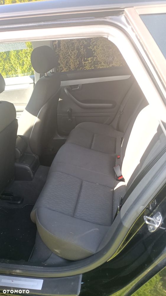 Audi A4 Avant 2.0 TDI - 10