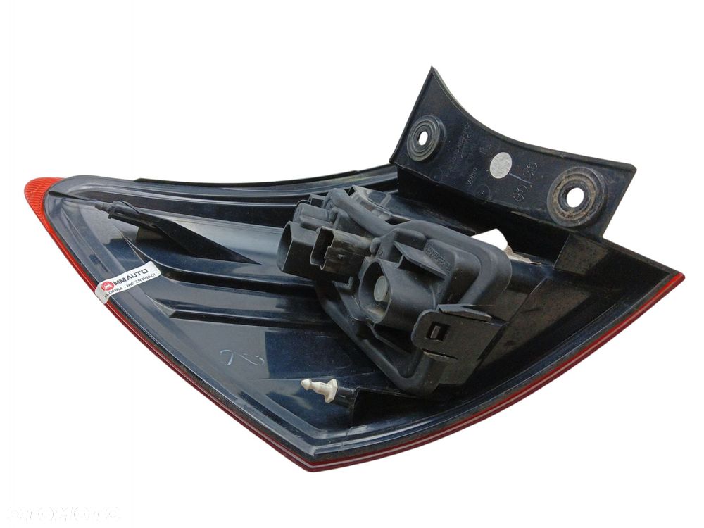 LAMPA PRAWY TYŁ NISSAN QASHQAI+2 J10 LIFT (09-13) EUROPA - 3
