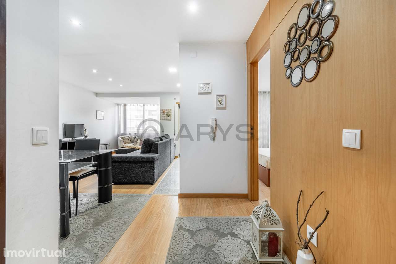 Apartamento T1 em Nogueiró, Braga com Lugar de Garagem - Grande imagem: 2/16