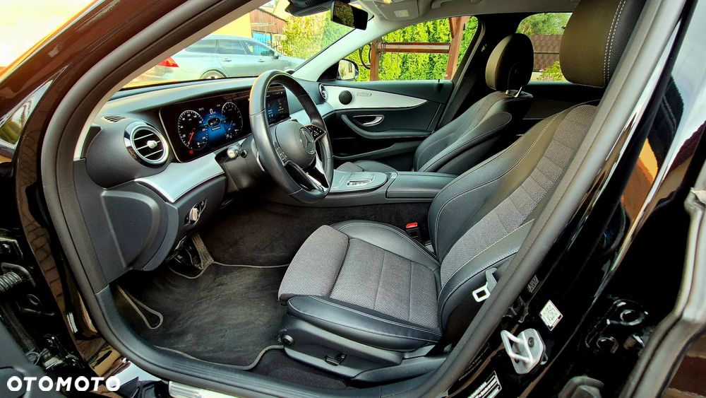 Mercedes-Benz Klasa E 300 9G-TRONIC Avantgarde - 14