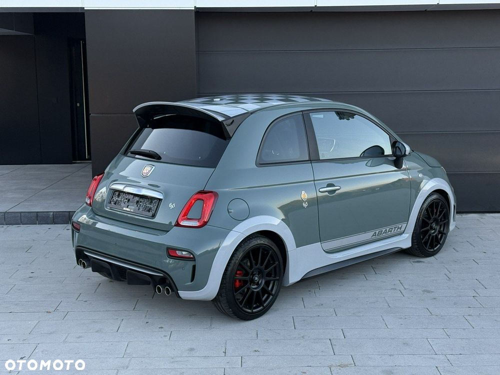 Abarth 695 1.4 T-Jet 16v - 23