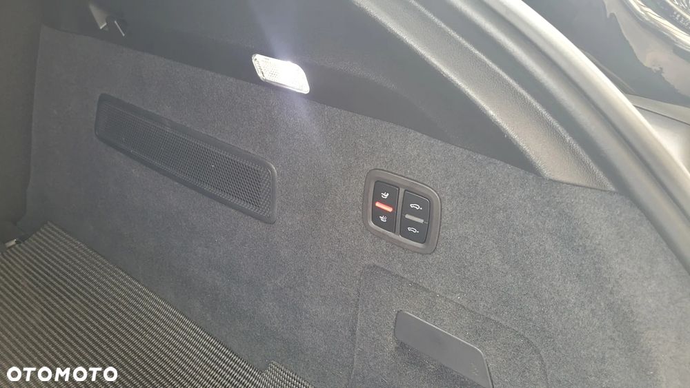 Porsche Cayenne Standard - 17