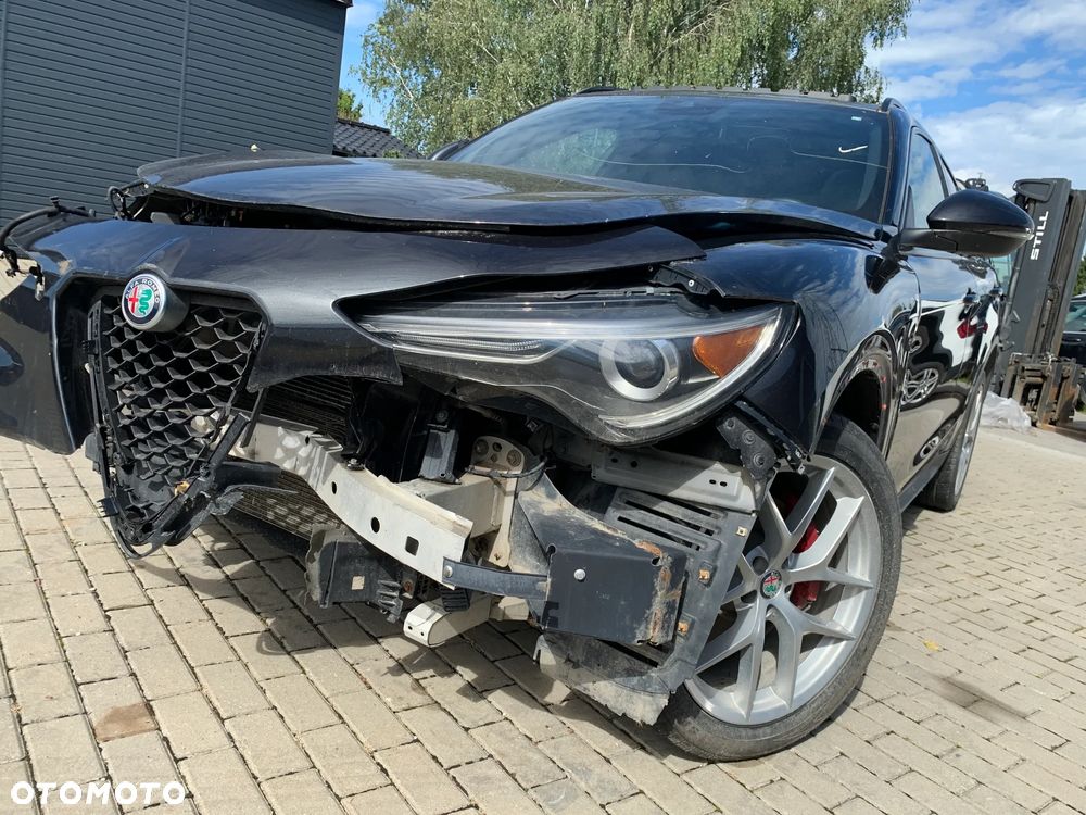 Alfa Romeo Stelvio 2.0 Turbo 16V AT8-Q4 Executive - 16