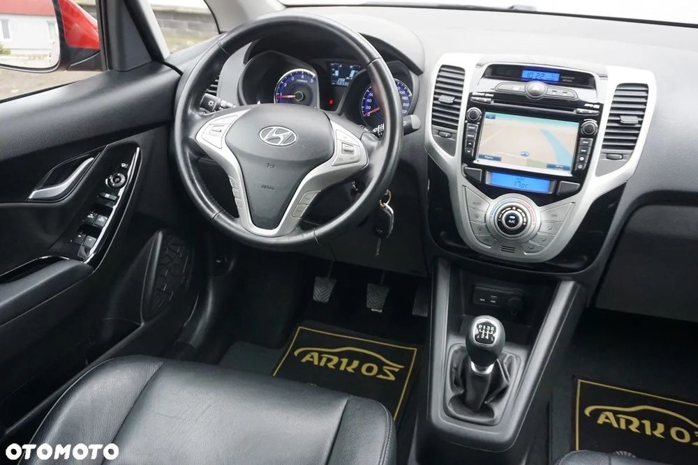 Hyundai ix20 1.4 Premium blue - 31