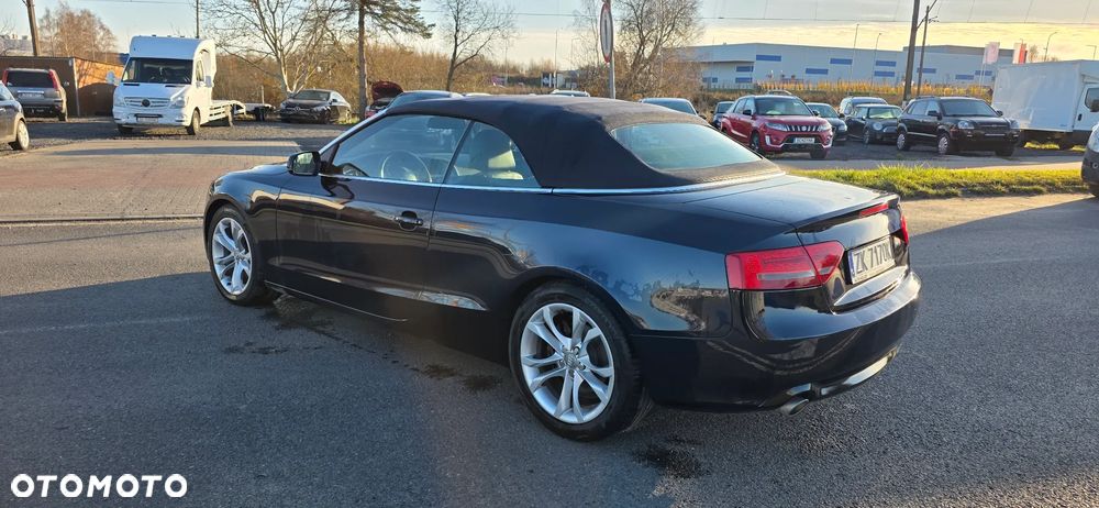 Audi A5 Cabrio - 6