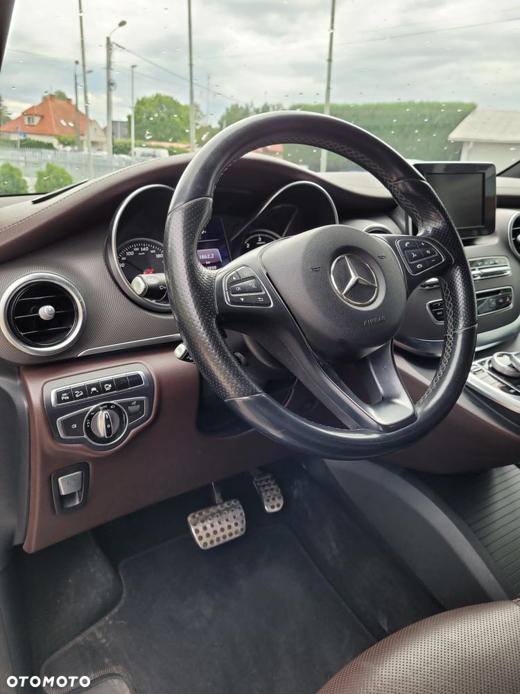 Mercedes-Benz Klasa V 250 d 4-Matic Avantgarde 7G-Tronic (d³ugi) - 14