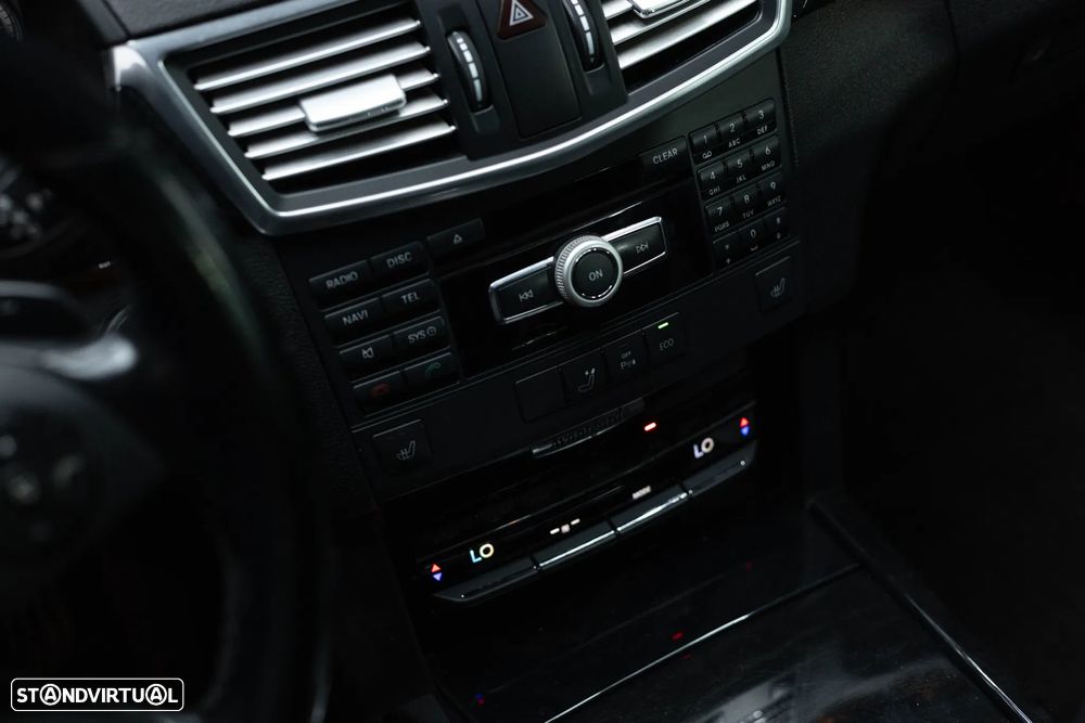Mercedes-Benz E 220 CDI DPF BlueEFFICIENCY 7G-TRONIC Avantgarde - 21