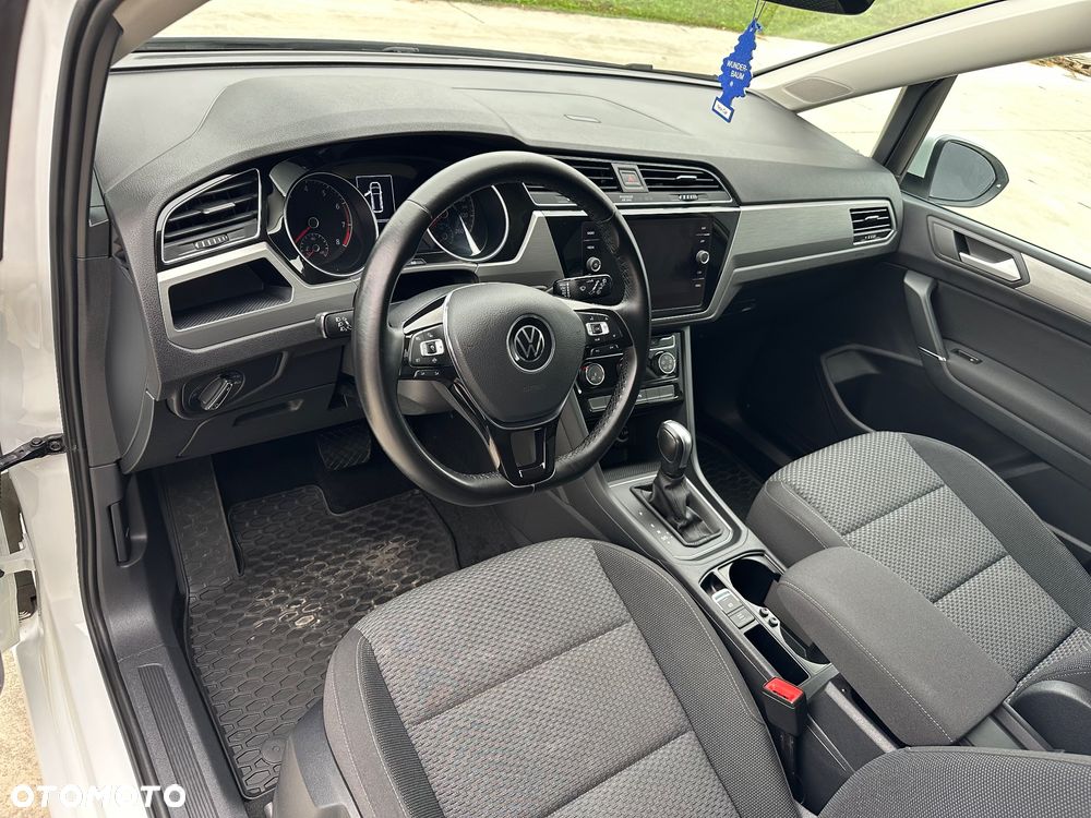 Volkswagen Touran 1.5 TSI EVO Comfortline DSG - 9