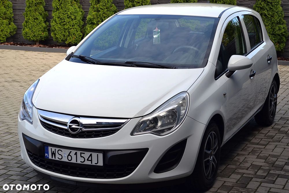 Opel Corsa 1.2 16V Edition / Active - 4