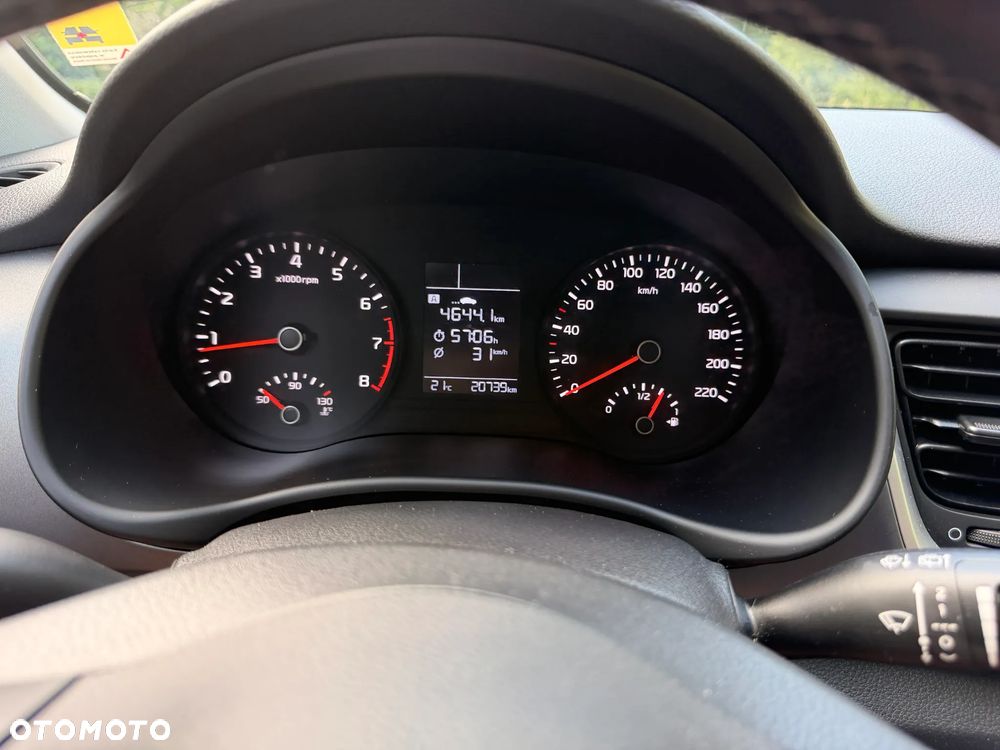 Kia Stonic 1.2 L - 7