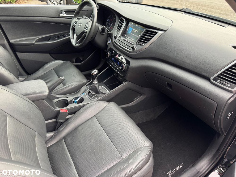 Hyundai Tucson blue 1.7 CRDi 2WD Intro Edition - 12