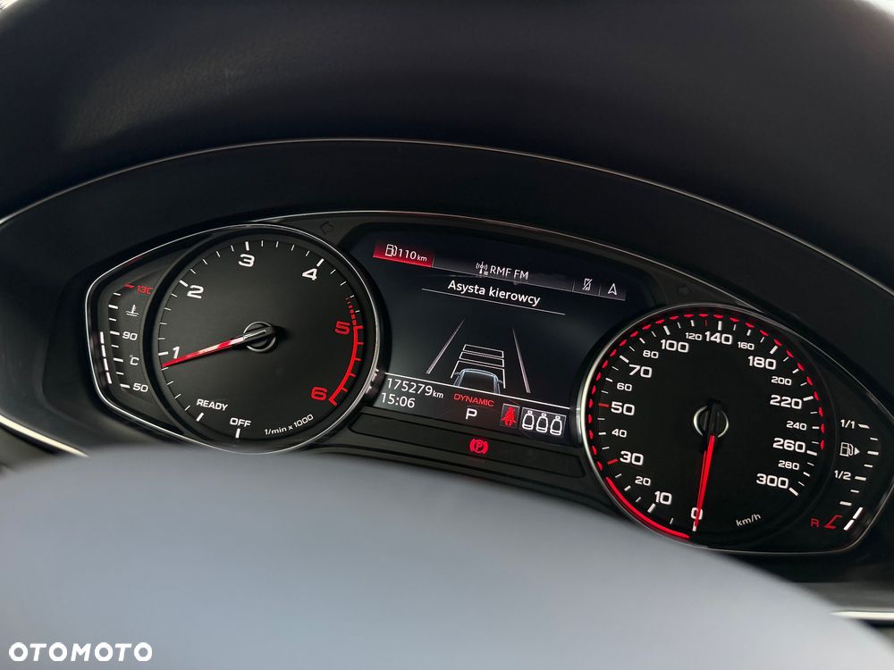 Audi A4 Avant 40 TDI quattro S tronic S line - 32