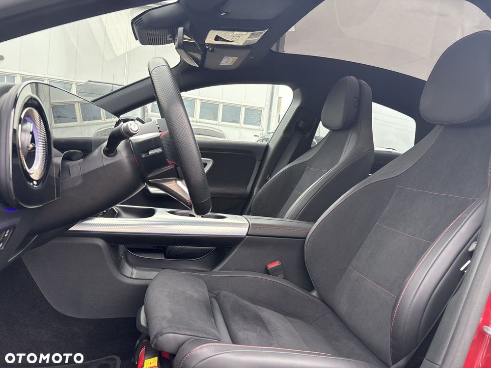 Mercedes-Benz CLA 200 mHEV 4-Matic 8G-DCT - 19