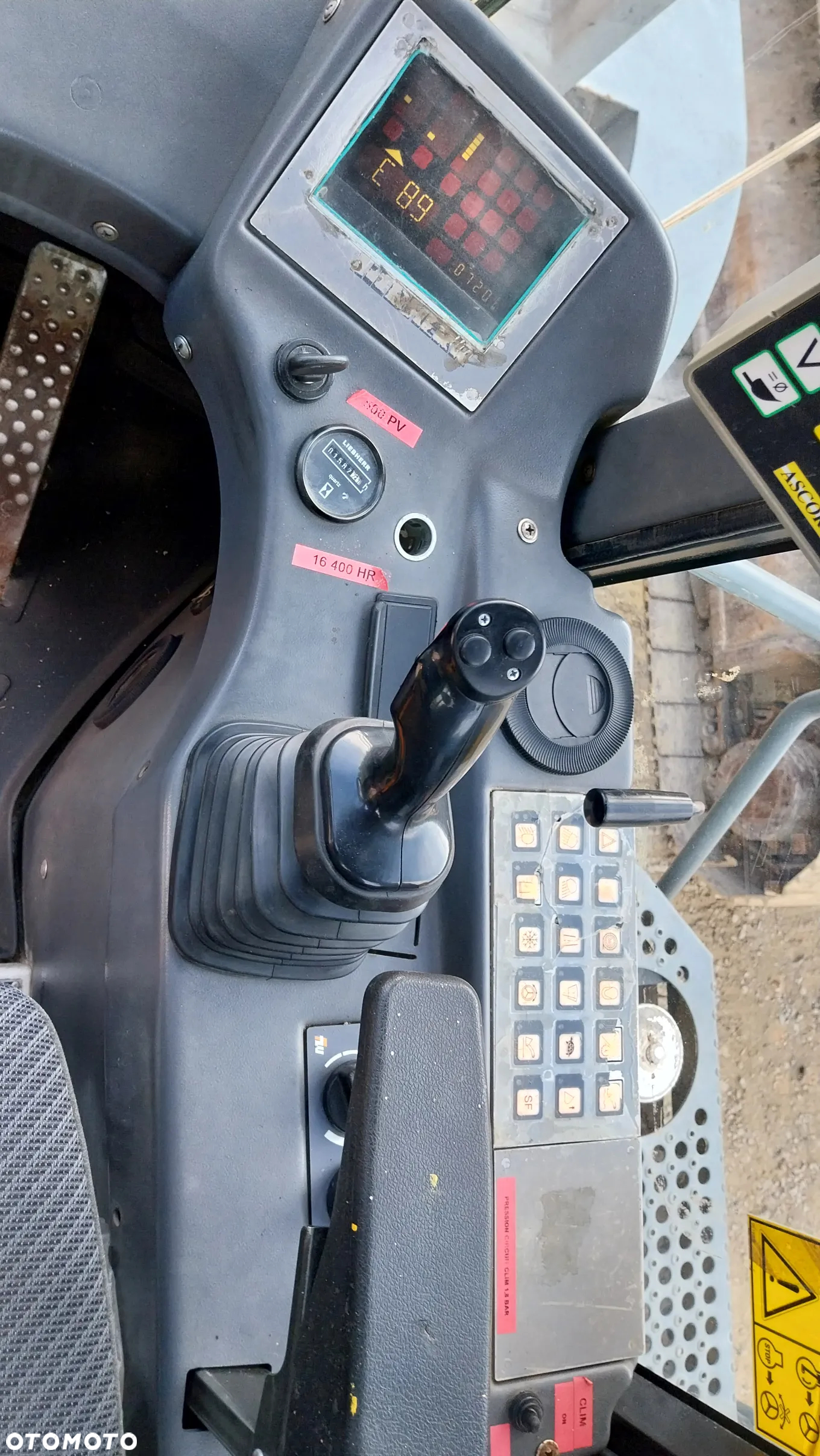 Liebherr L 574 Ładowarka - 15