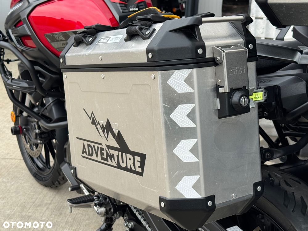 Suzuki V-STROM - 36