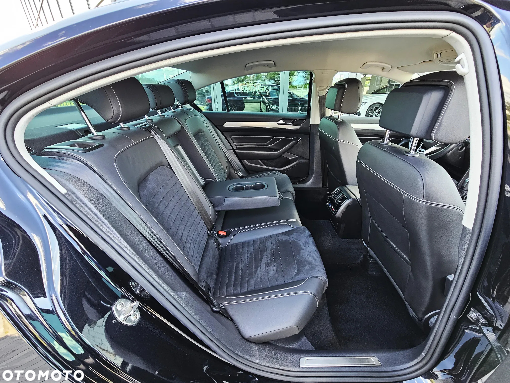 Volkswagen Passat 2.0 TSI 4Mot Elegance DSG - 24