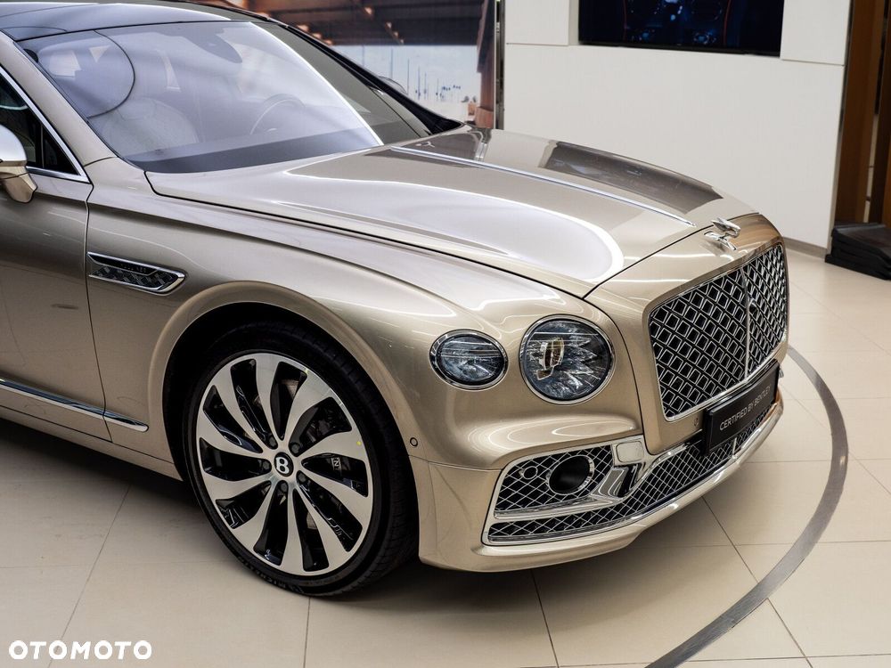 Bentley Flying Spur - 4