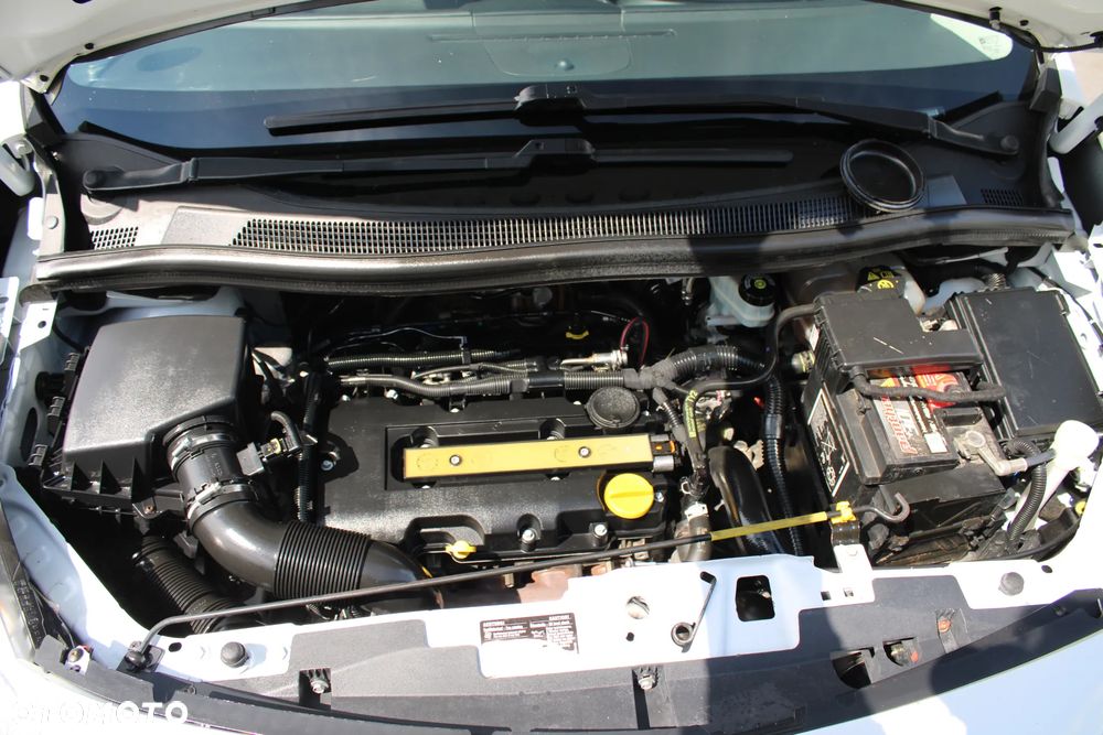 Opel Meriva 1.4 150 Jahre - 32