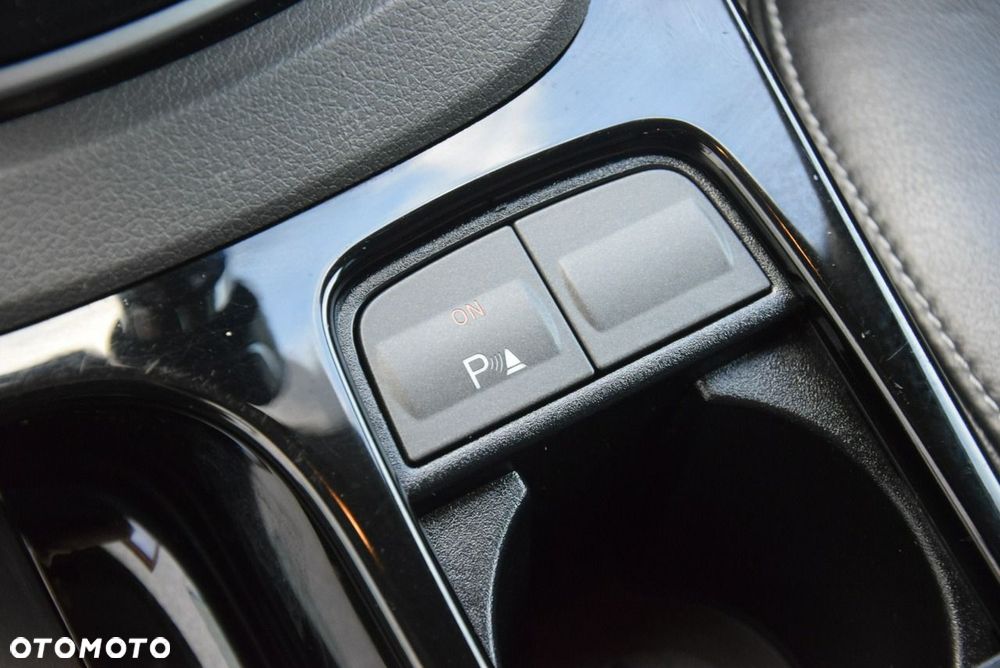 Ford Kuga 2.0 TDCi 4x4 Titanium - 29