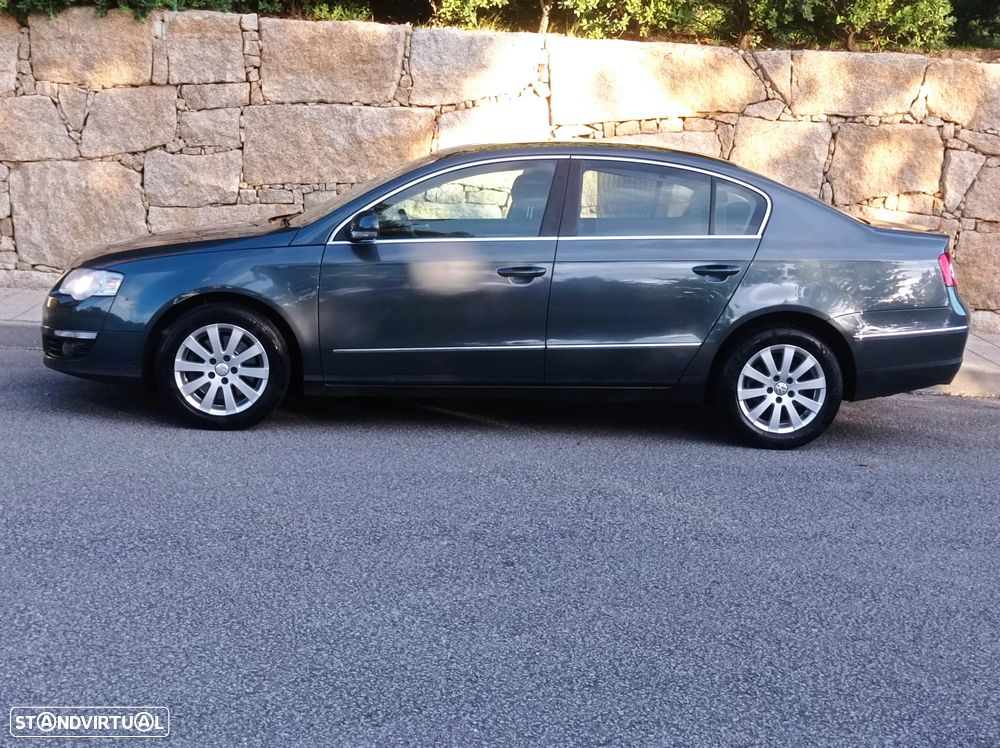 VW Passat 2.0 TDI Highline - 5