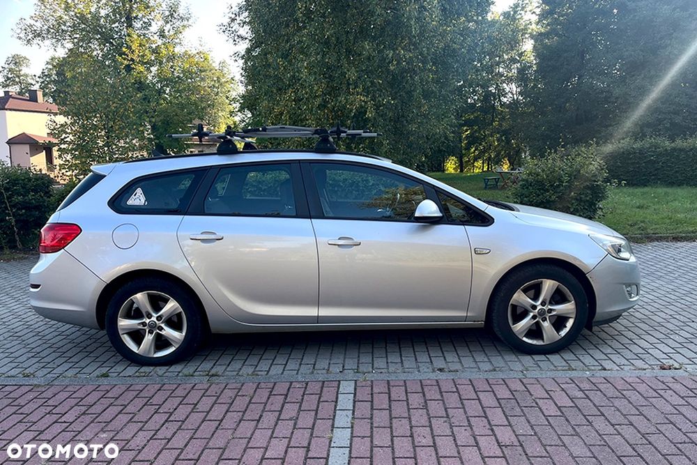 Opel Astra 1.7 CDTI DPF Cosmo - 2