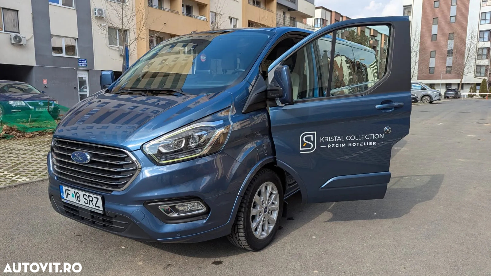Ford Tourneo Custom Bus 320 2.0 EcoBlue 185 CP L2H1 Titanium X Aut. - 11