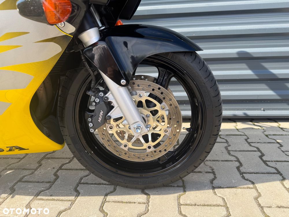 Honda CBR - 14