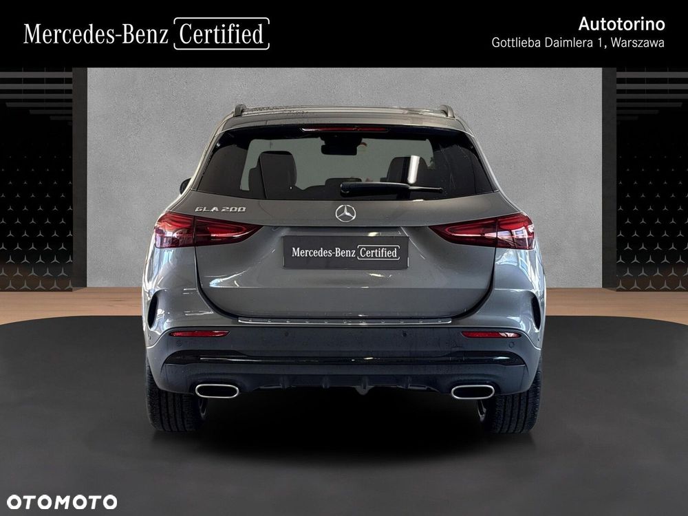 Mercedes-Benz GLA - 5