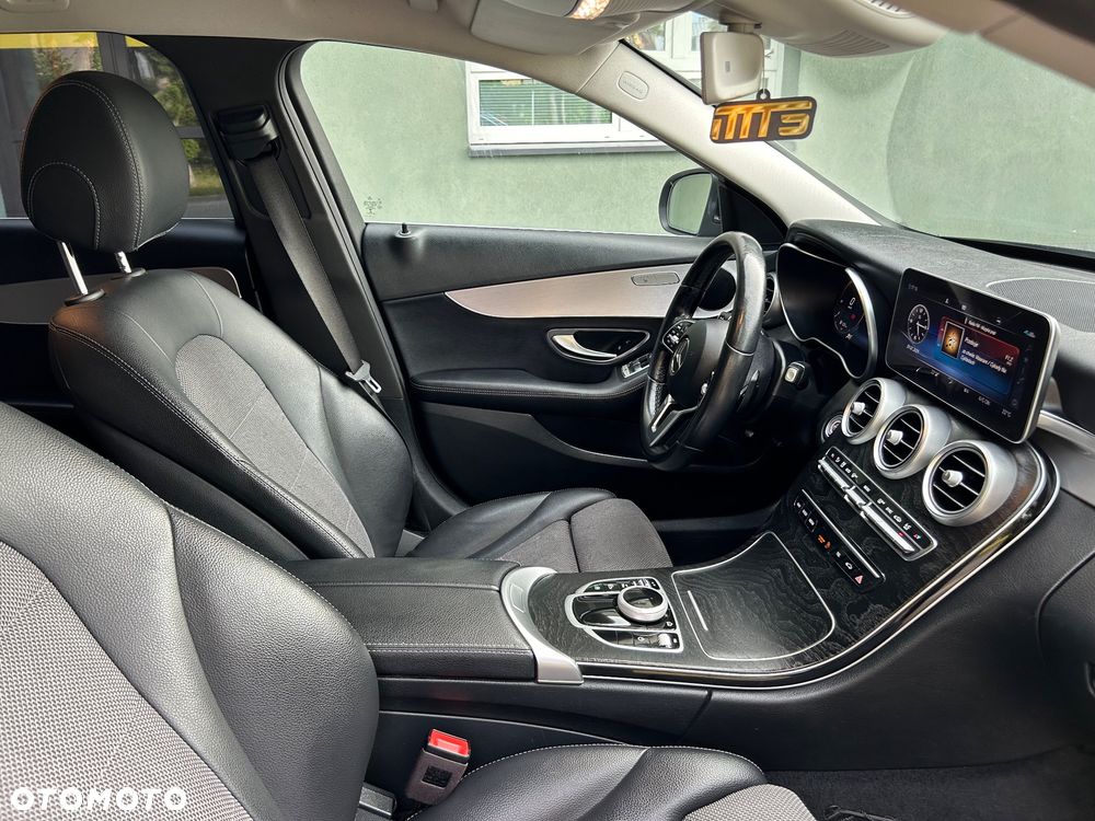 Mercedes-Benz Klasa C 220 d 9G-TRONIC - 11