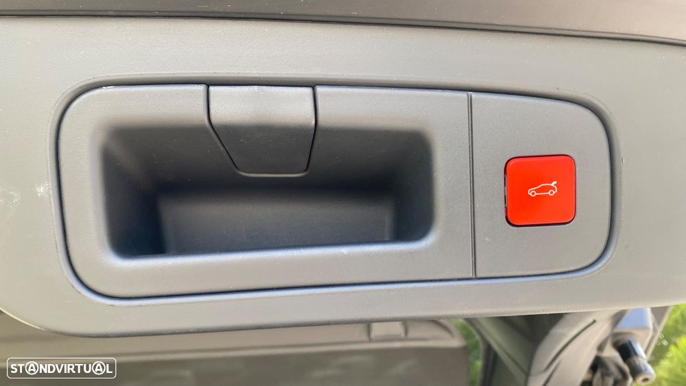 Citroën C5 X 1.6 Hybrid Shine e-EAT8 - 11