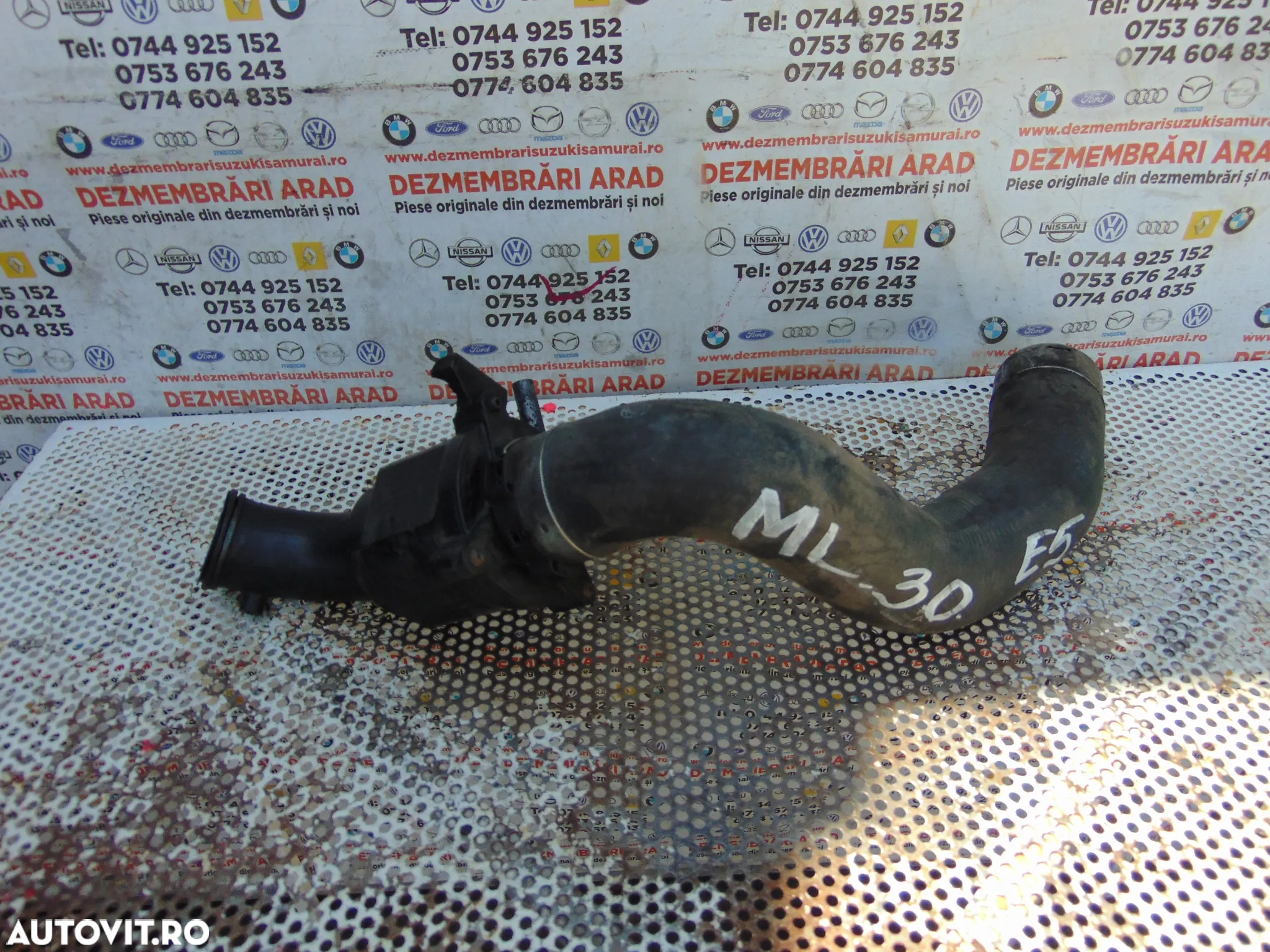 Rezonator turbina Mercedes ml w164 cod a6421402587 3.0 r class w251 - 2