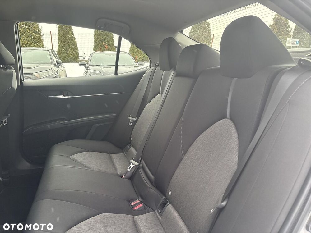 Toyota Camry 2.5 Hybrid Comfort CVT - 16