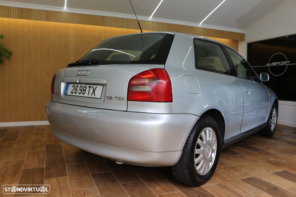 Audi A3 1.9 TDI Attraction - 20