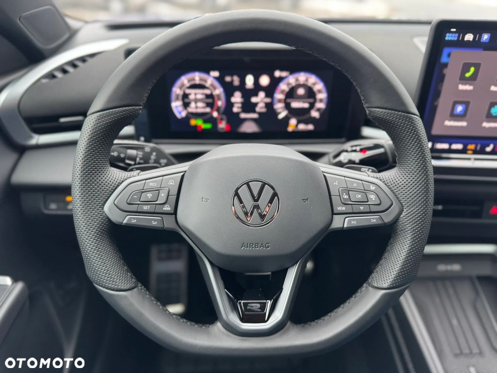 Volkswagen T-Roc 1.5 eTSI OPF DSG R-Line - 14