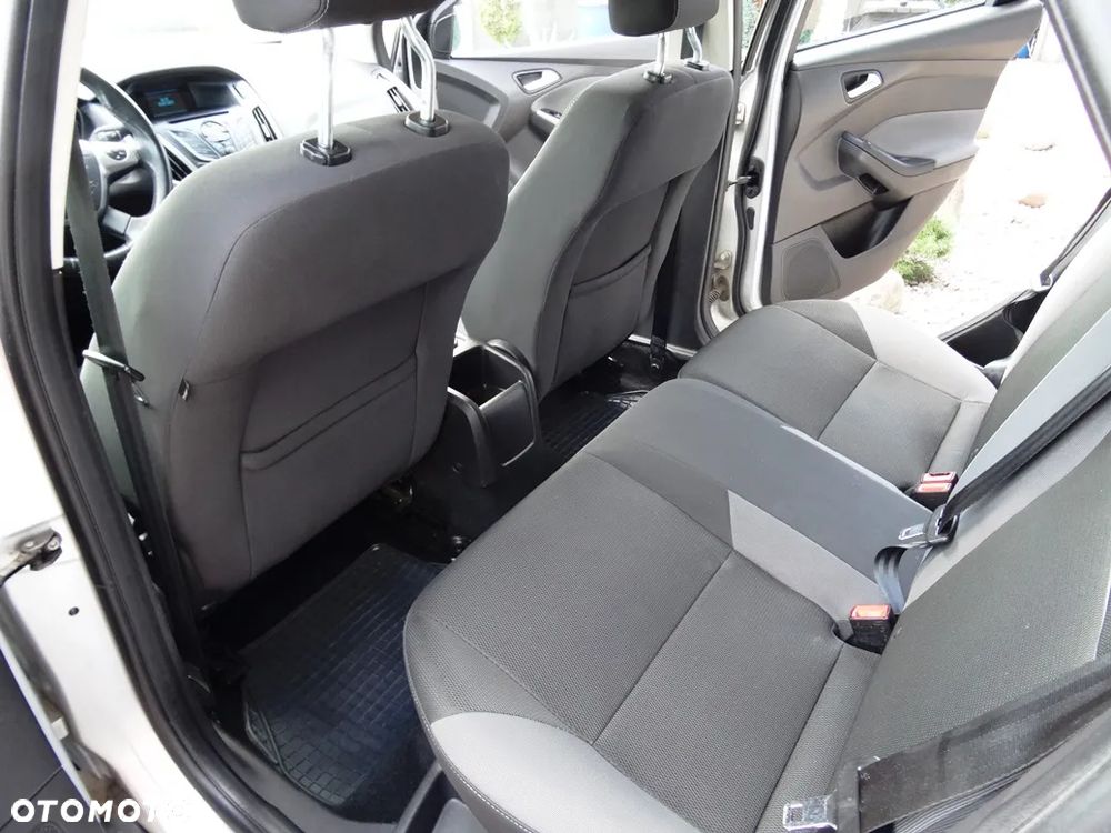 Ford Focus SW 1.6 TDCi Silver X - 16