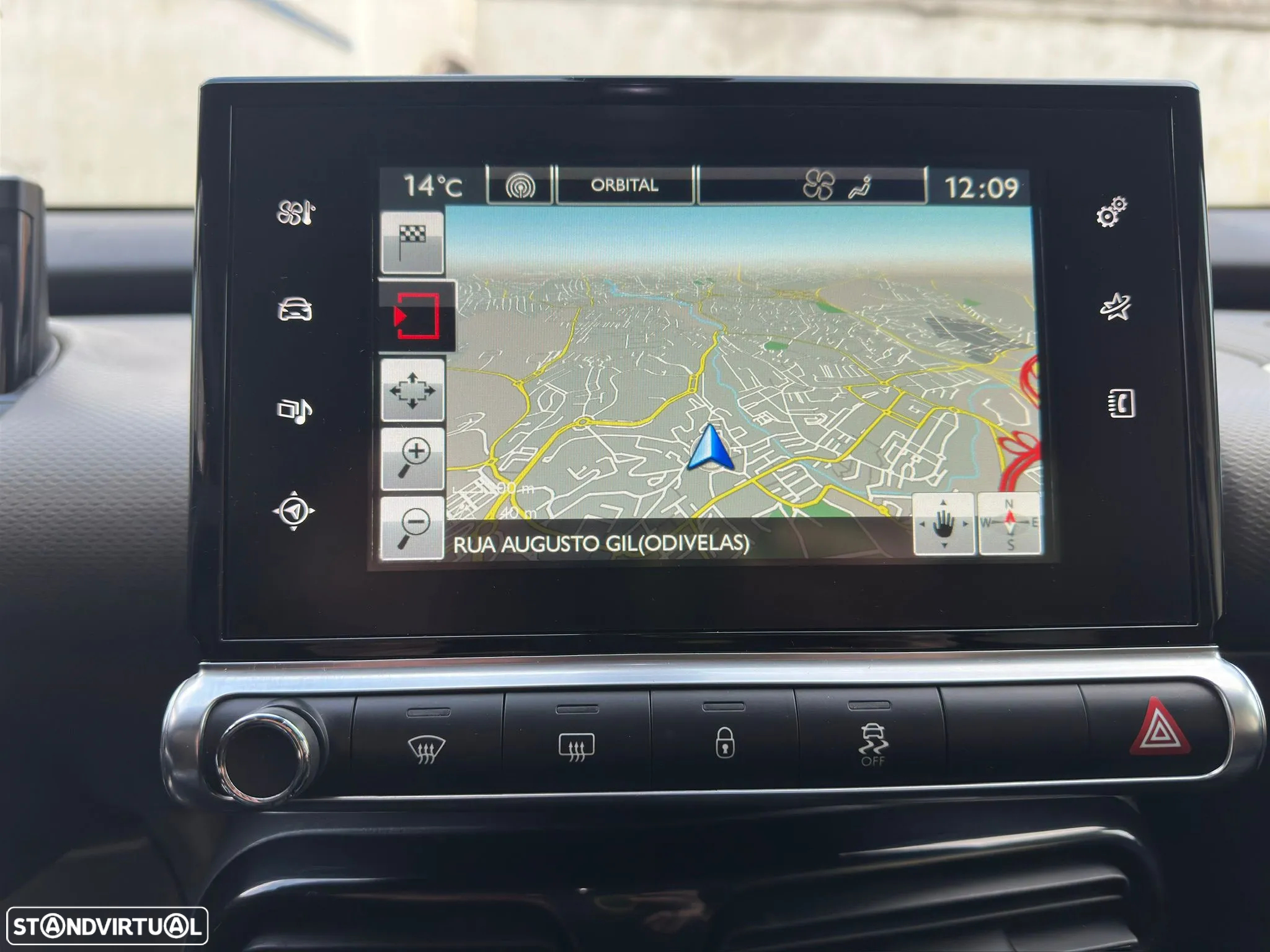 Citroën C4 Cactus 1.2 PureTech Shine EAT6 - 17