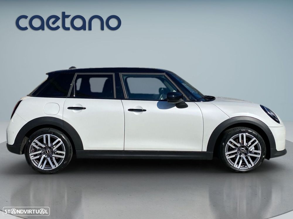 MINI 5 Portas Cooper Classic Auto - 19