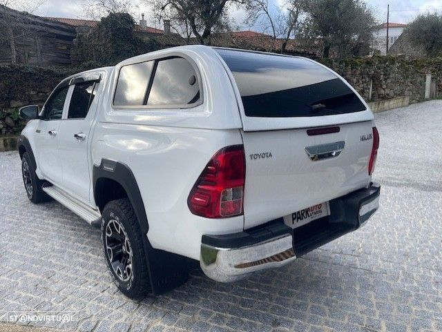 Toyota Hilux 2.4 D-4D 4WD CD CH - 7