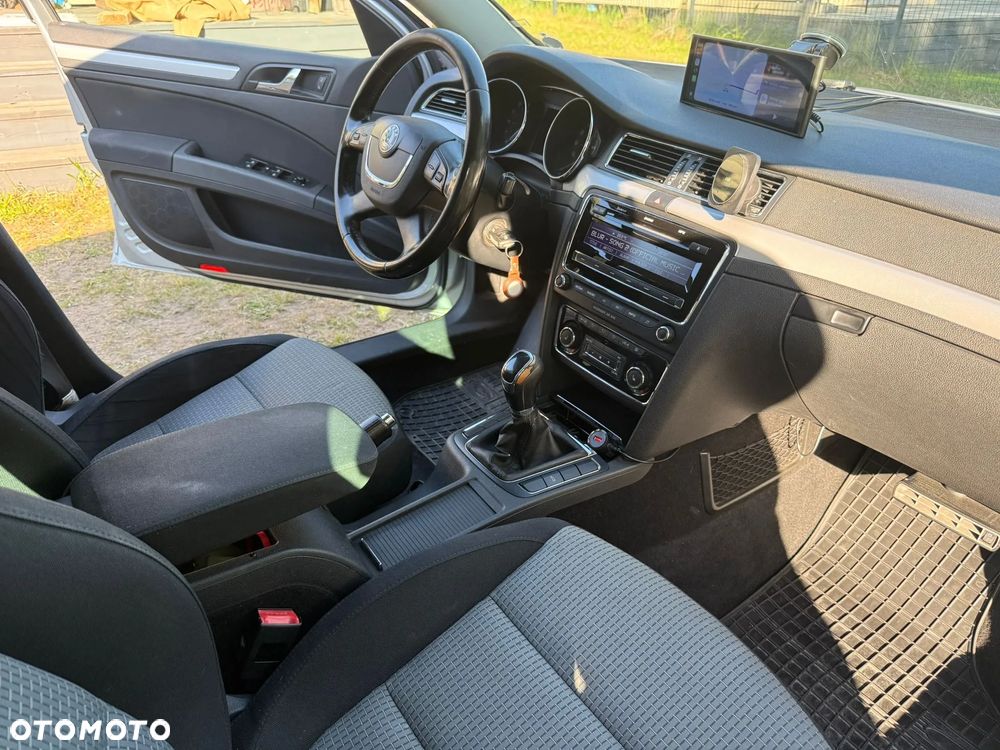 Skoda Superb 2.0 TDI PD Ambition - 3