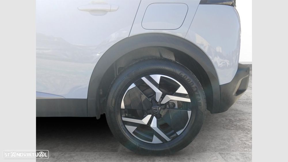 Peugeot e-2008 54 kWh Allure - 11
