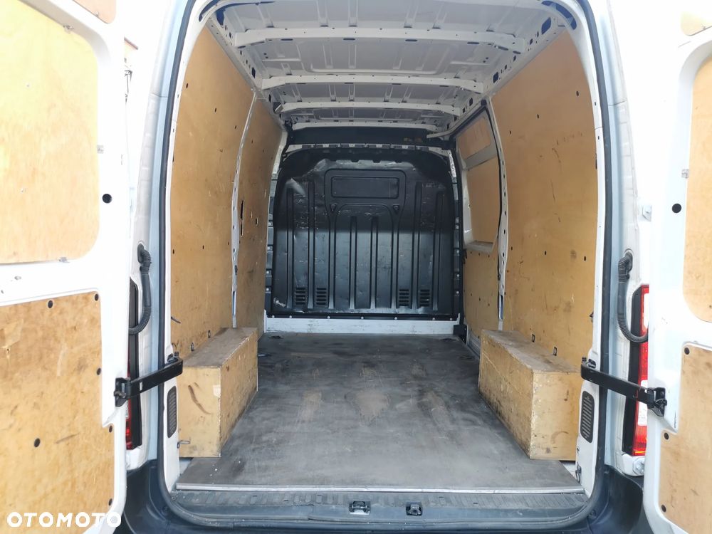 Renault Master - 18