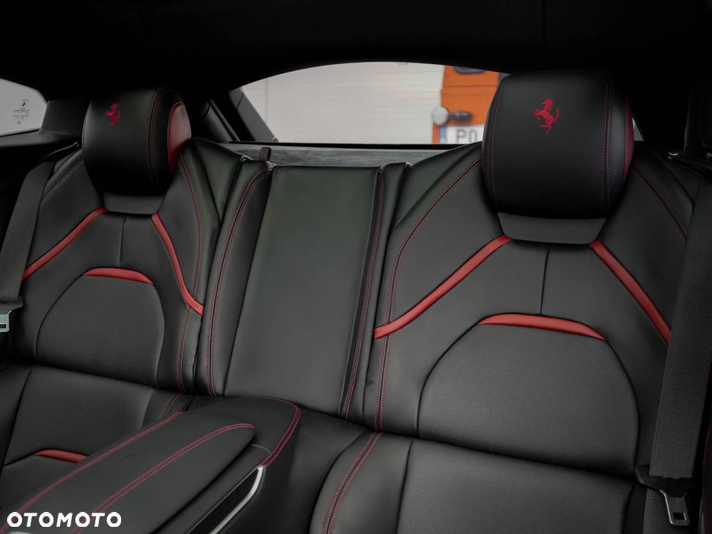Ferrari GTC4Lusso - 20