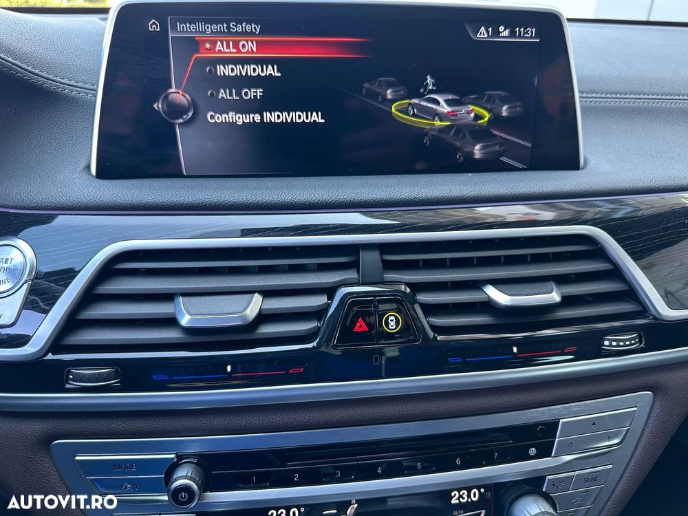 BMW Seria 7 730d xDrive - 37