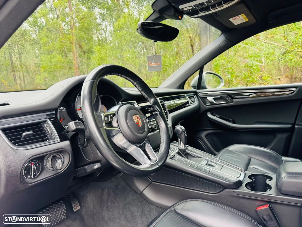 Porsche Macan S - 26