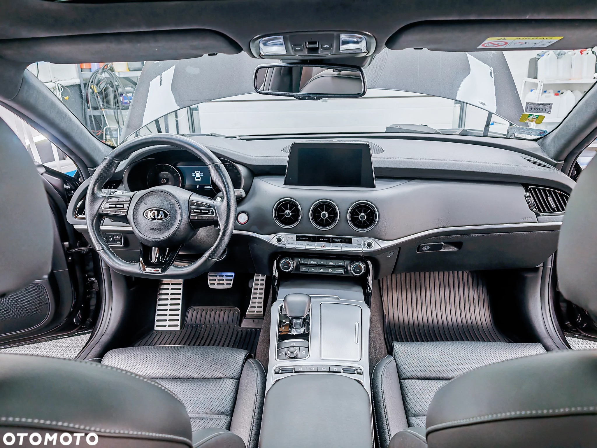 Kia Stinger 2.0 T-GDI GT Line - 9